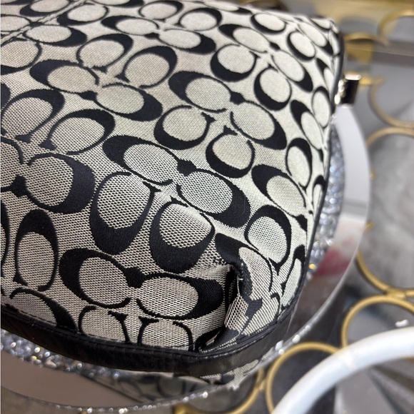 Coach 2011 Penelope hobo shoulder bag GUC - Picture 14 of 16